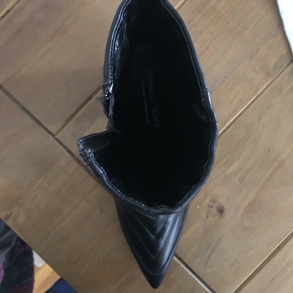 Donald Pliner leather boots size 7 - Picture 5 of 7